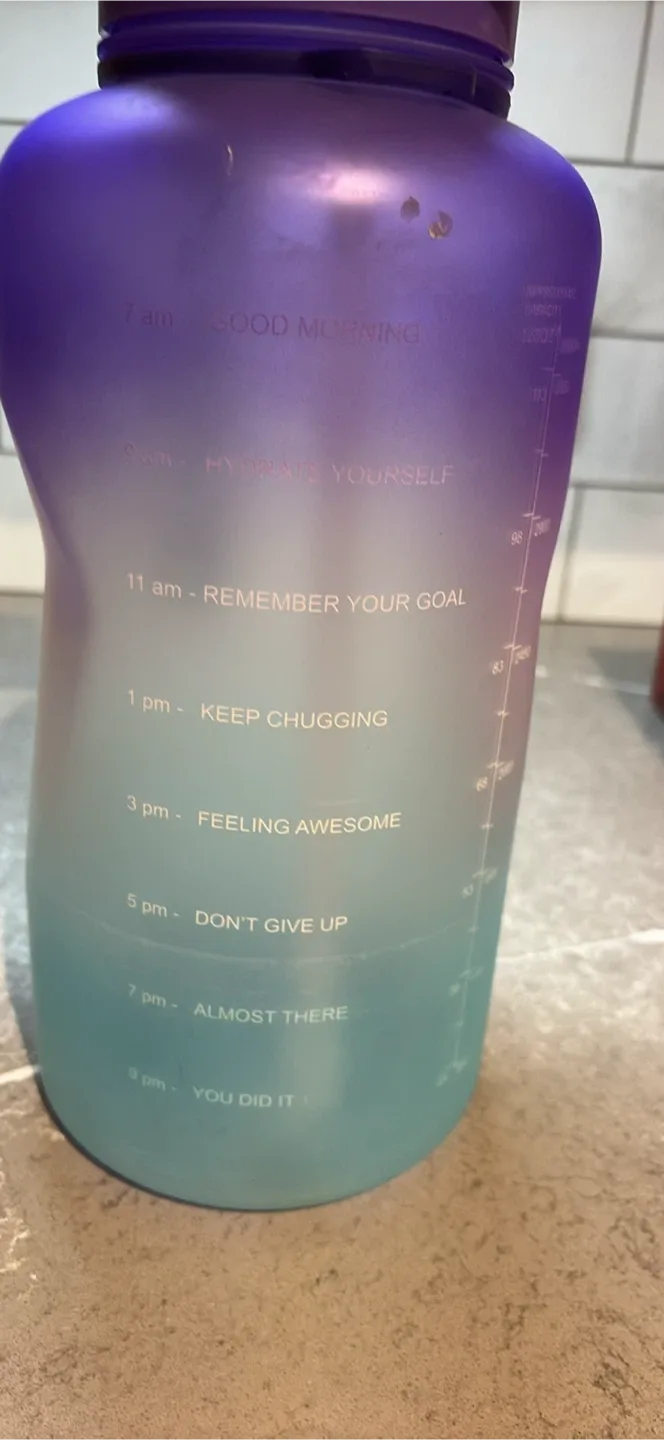 Ombre Purple Water Bottle image indicator(3)