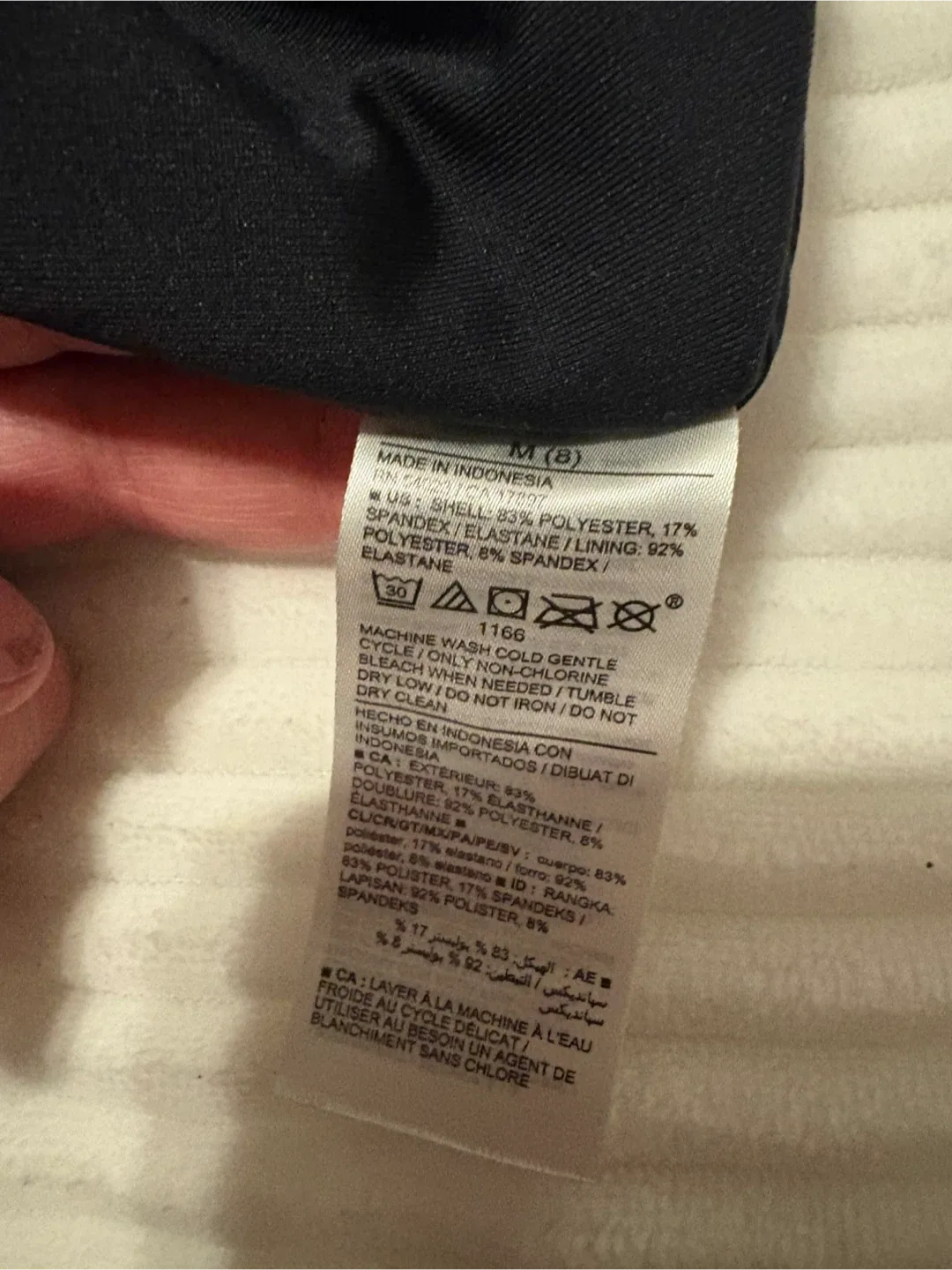 Old Navy Girls' Swimsuit - Size M image indicator(3)