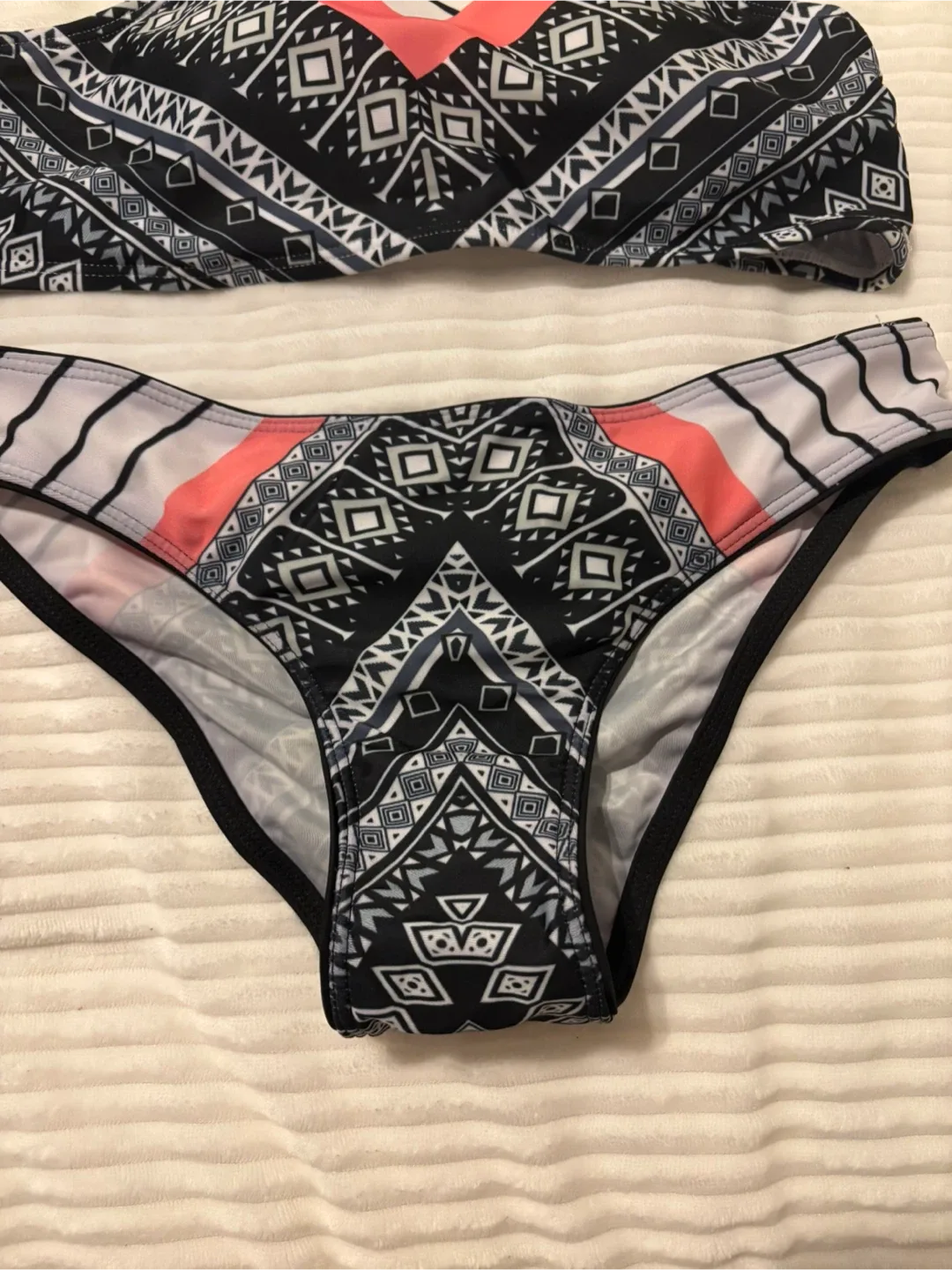 Zaful Bikini Set - Black & White Pattern image indicator(3)