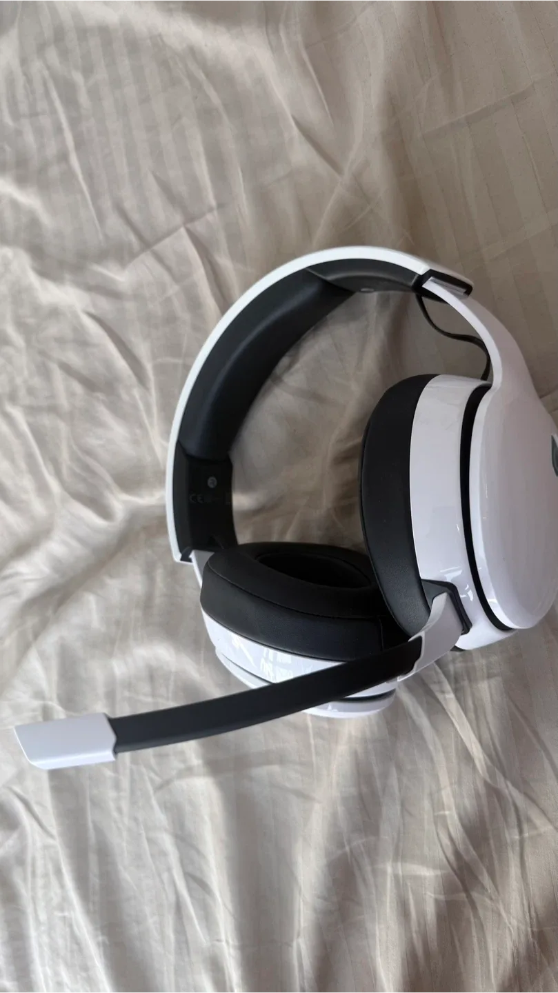 LucidSound Captain 300 Wireless Gaming Headset image indicator(6)