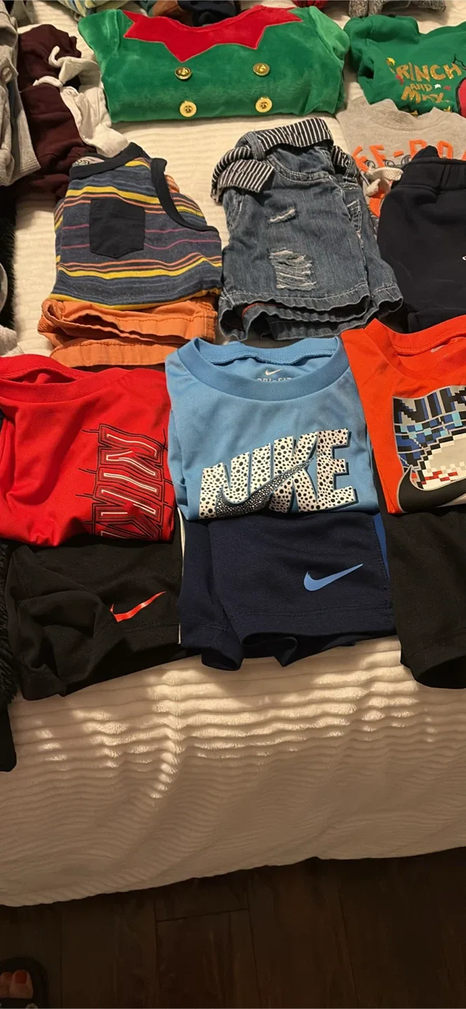 Kids' Clothing Bundle: Lacoste, Roots, Nike & More! image indicator(3)