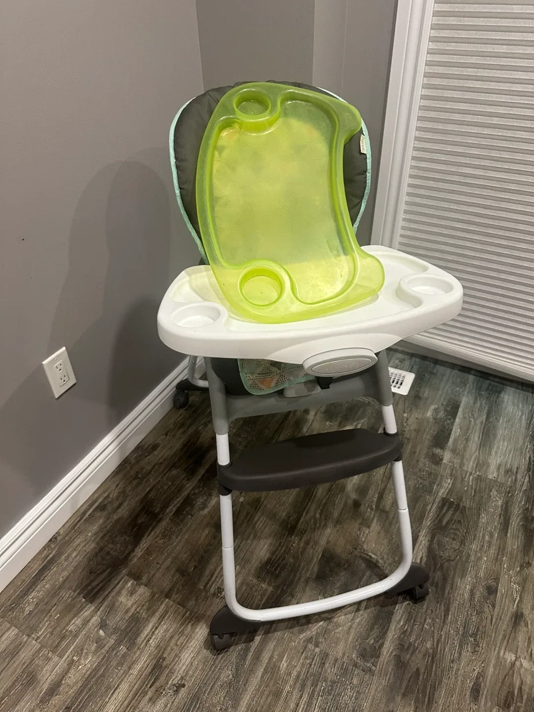 Ingenuity Trio 3-in-1 High Chair image indicator(2)