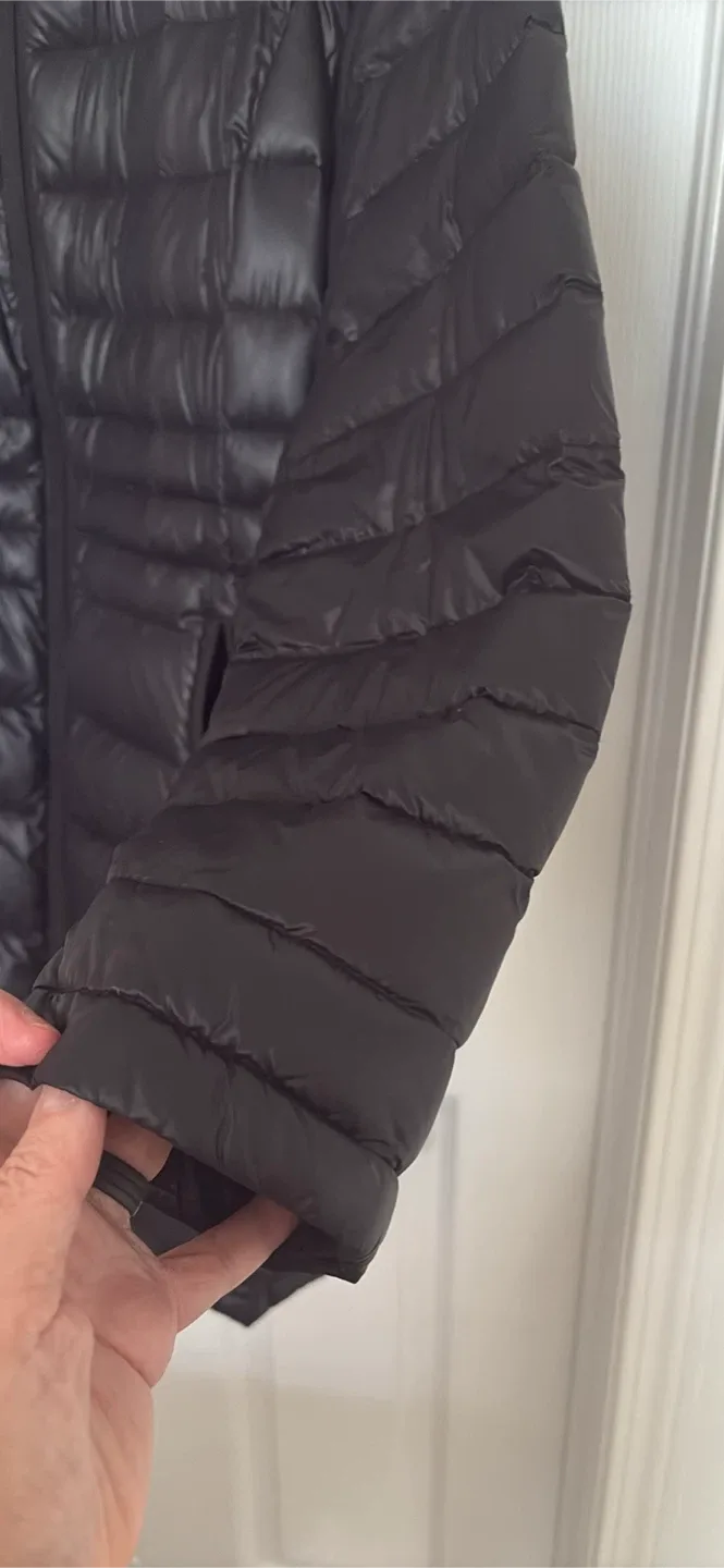 Andrew Marc Packable Down Puffer Coat - Size L image indicator(3)