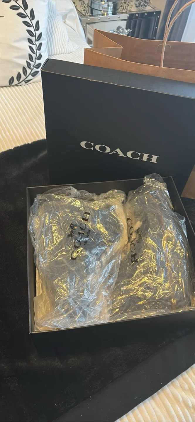 Coach CE325 Black Winter Boots - Size 7.5 image indicator(6)