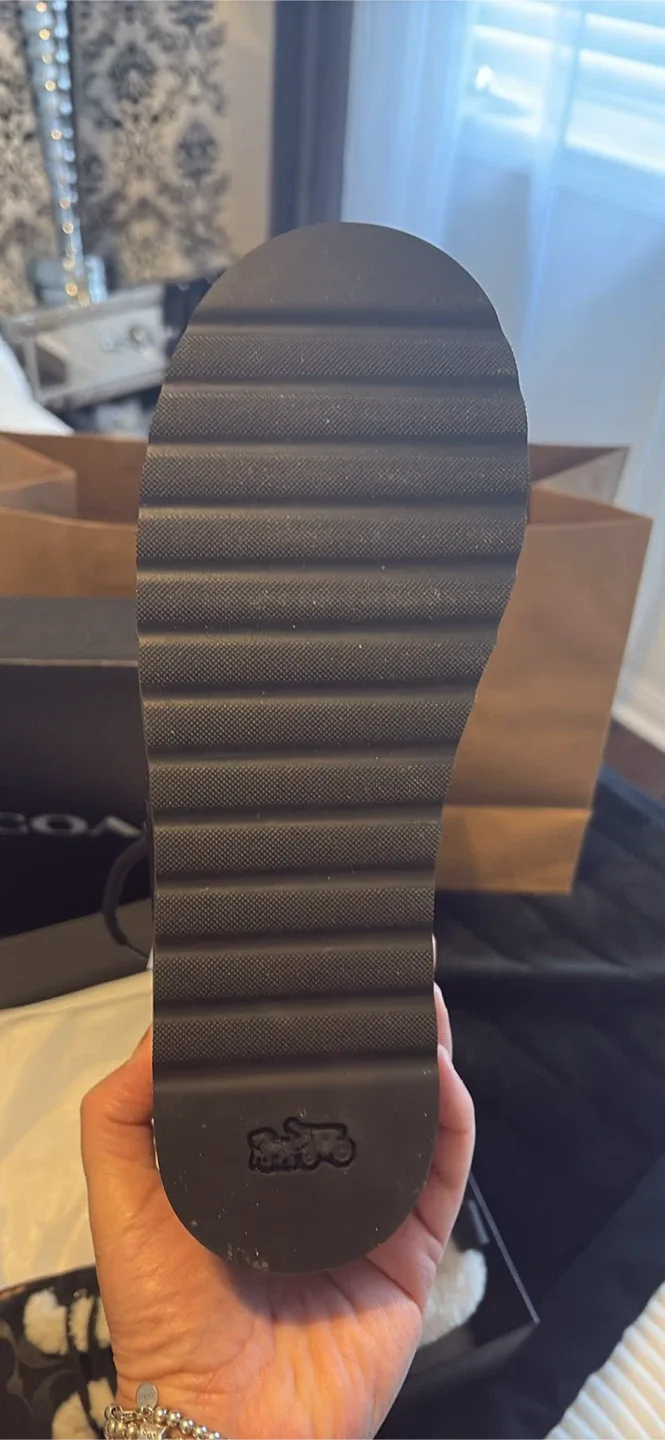 Coach CE325 Black Winter Boots - Size 7.5 image indicator(4)