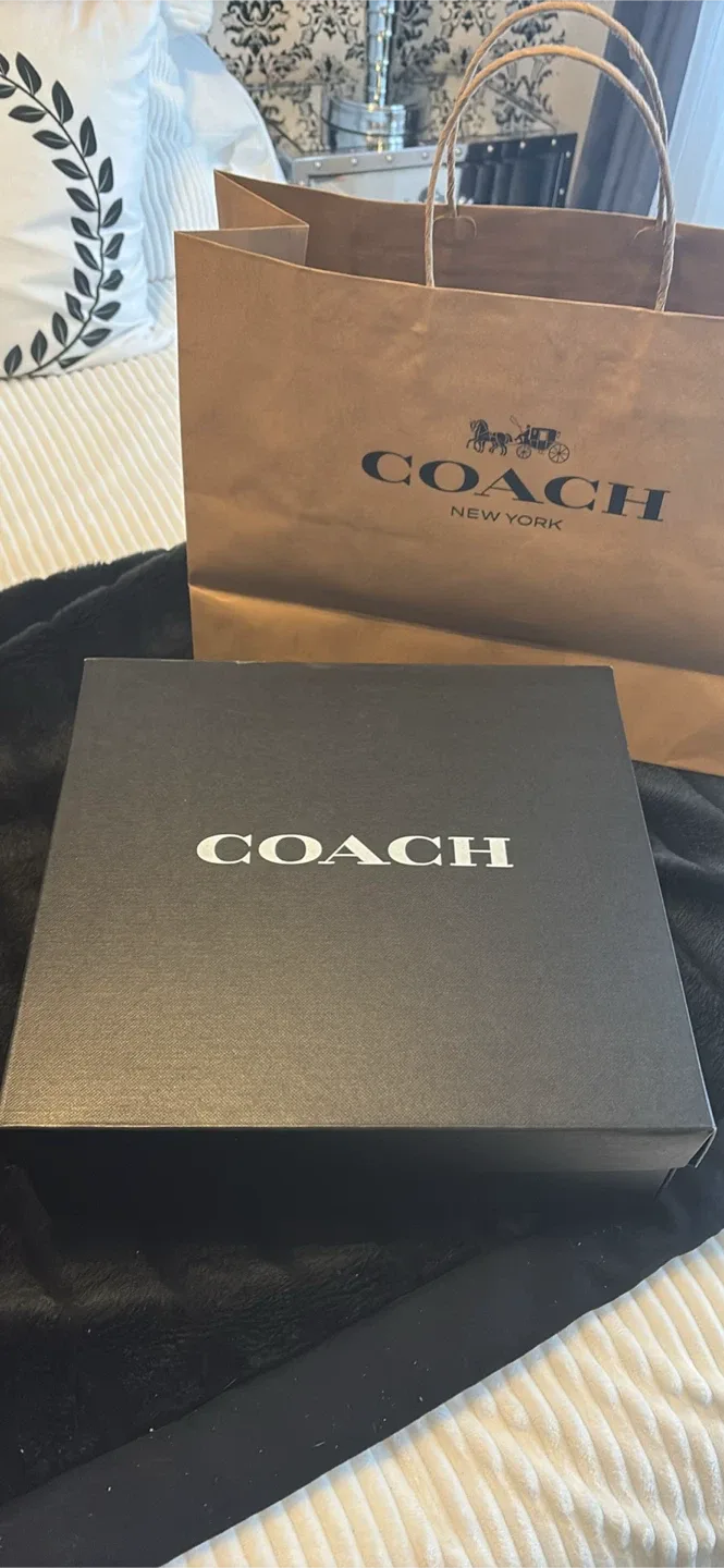 Coach CE325 Black Winter Boots - Size 7.5 image indicator(8)