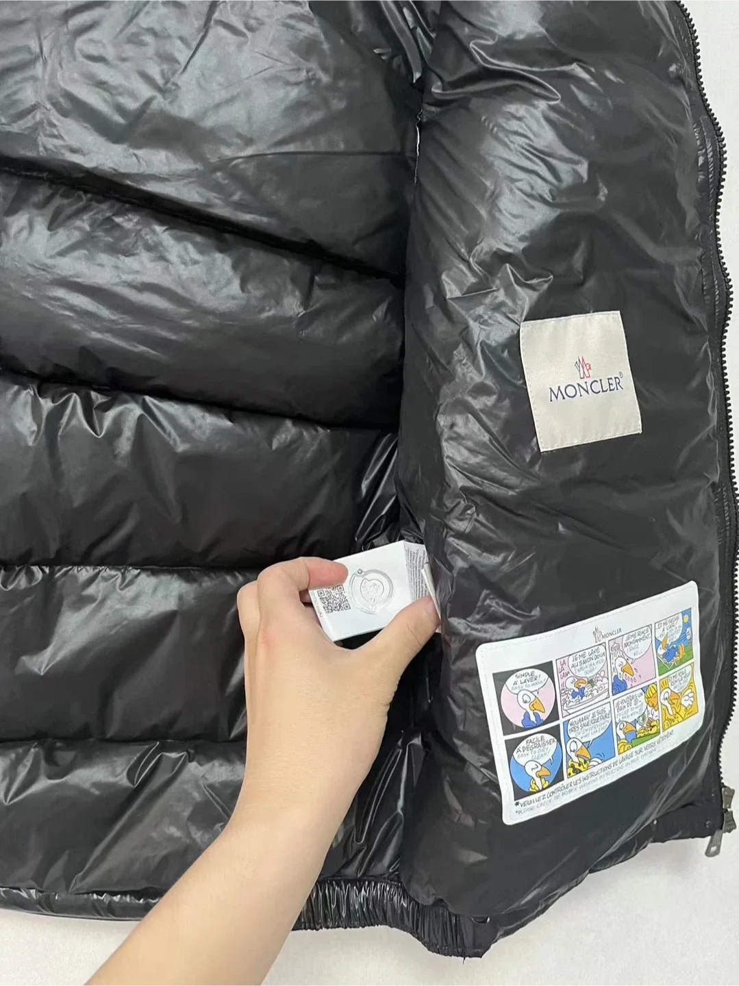 Moncler Black Down Padded Vest image indicator(3)