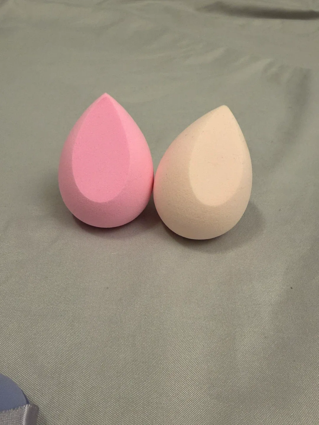 Makeup Sponges & Puffs image indicator(2)