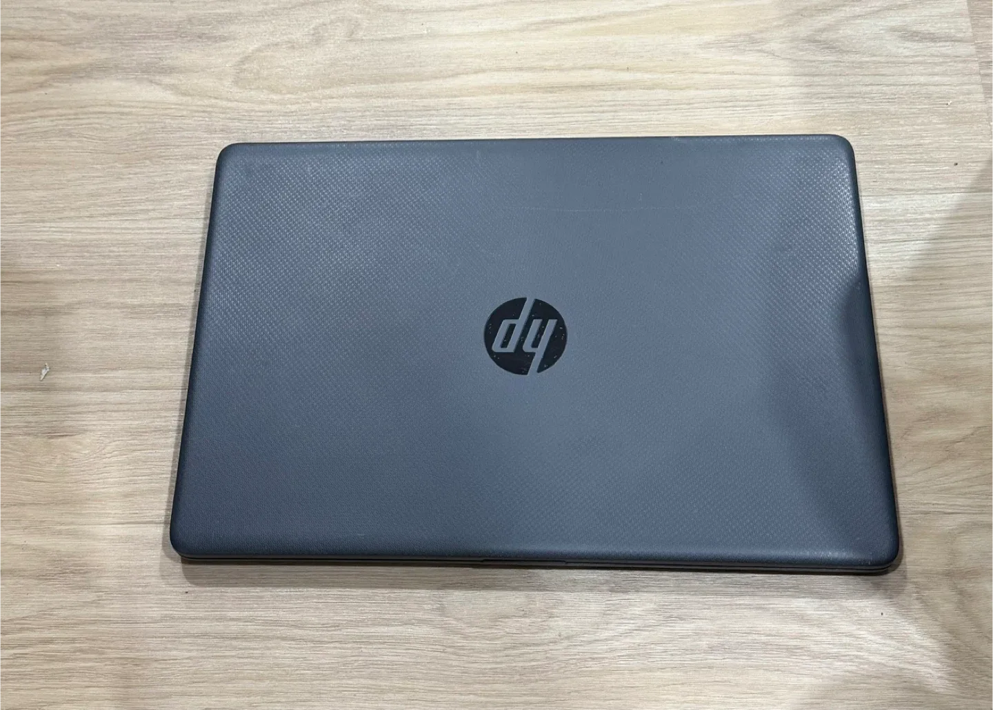 HP 250 G8 Notebook Laptop image indicator(2)