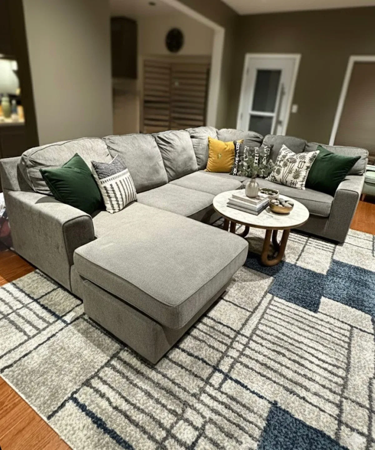 Sectional sofa for sale : 120 * 95