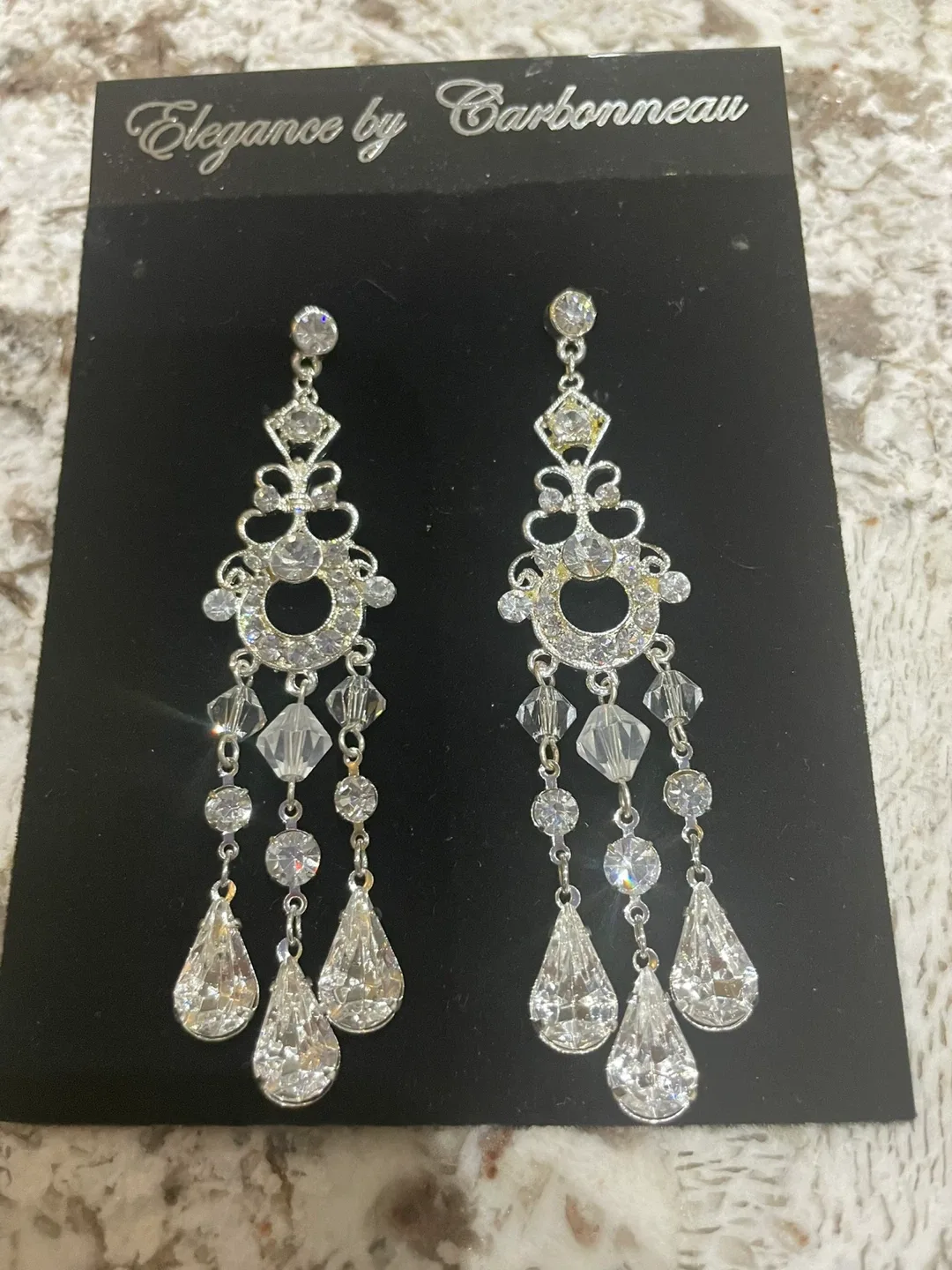 Elegant dangle crystal earrings image indicator(2)
