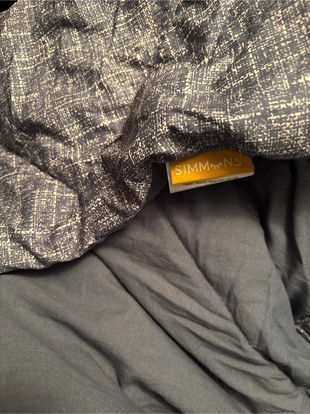 NWOT Simmons Twin Comforter - Polyester