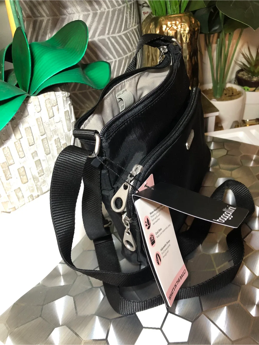 Baggallini Black Crossbody Bag - New with Tags! image indicator(4)