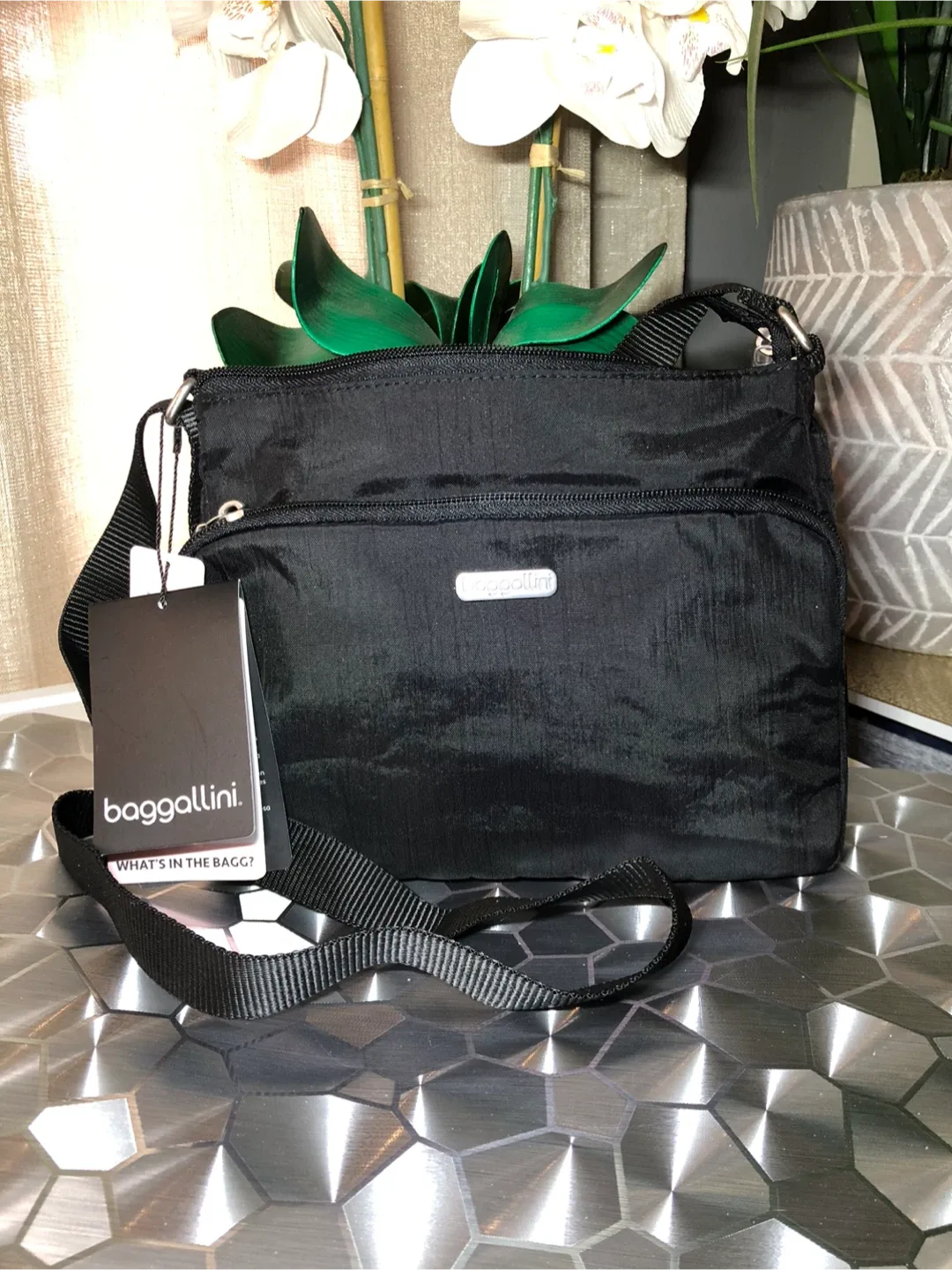 Baggallini Black Crossbody Bag - New with Tags! image indicator(6)