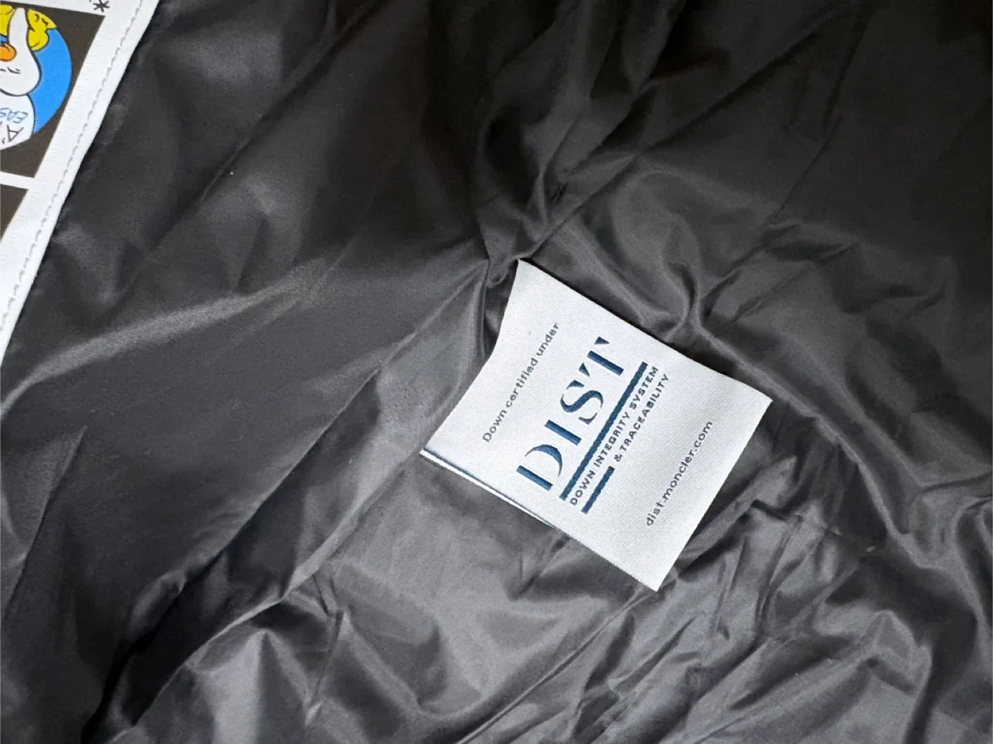 Moncler jacket image indicator(6)