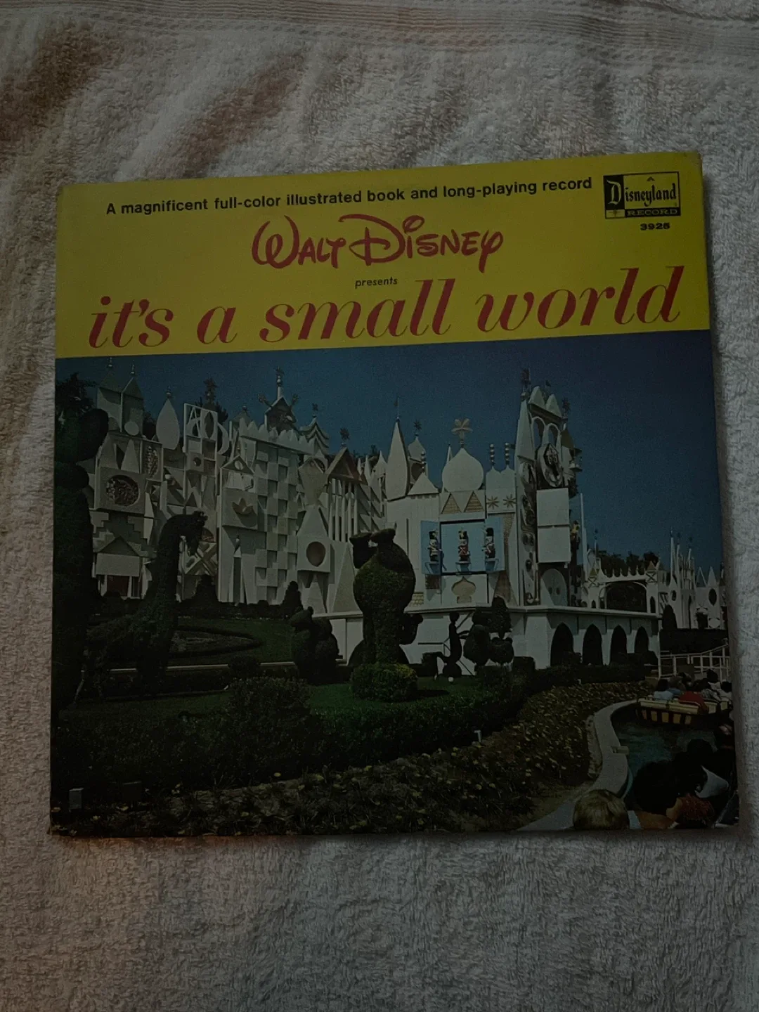 Walt Disney It's a Small World Book & Record
