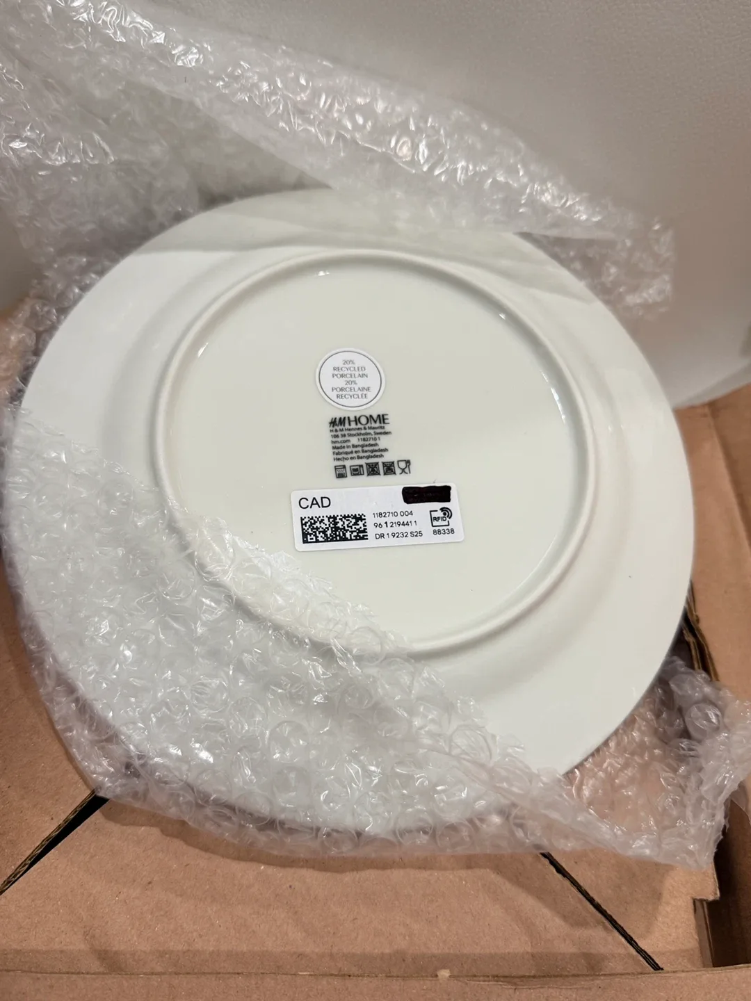 Holiday Gift- H&M Home Beata Mid Plate - Dark Green image indicator(3)