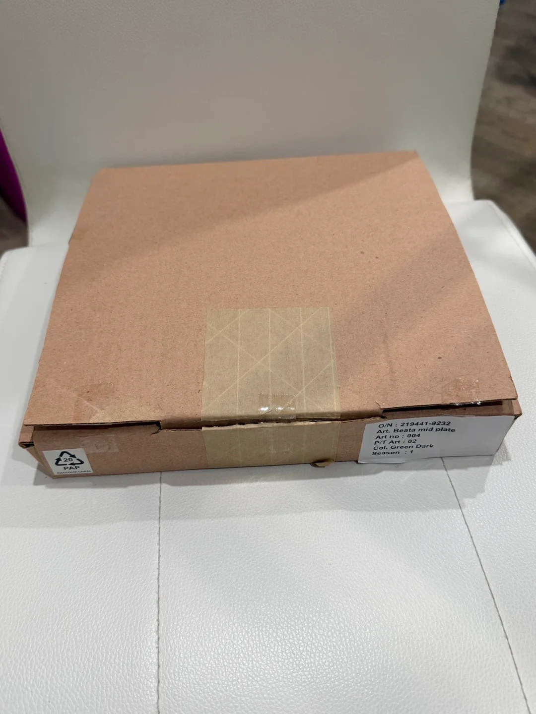 Holiday Gift- H&M Home Beata Mid Plate - Dark Green image indicator(4)