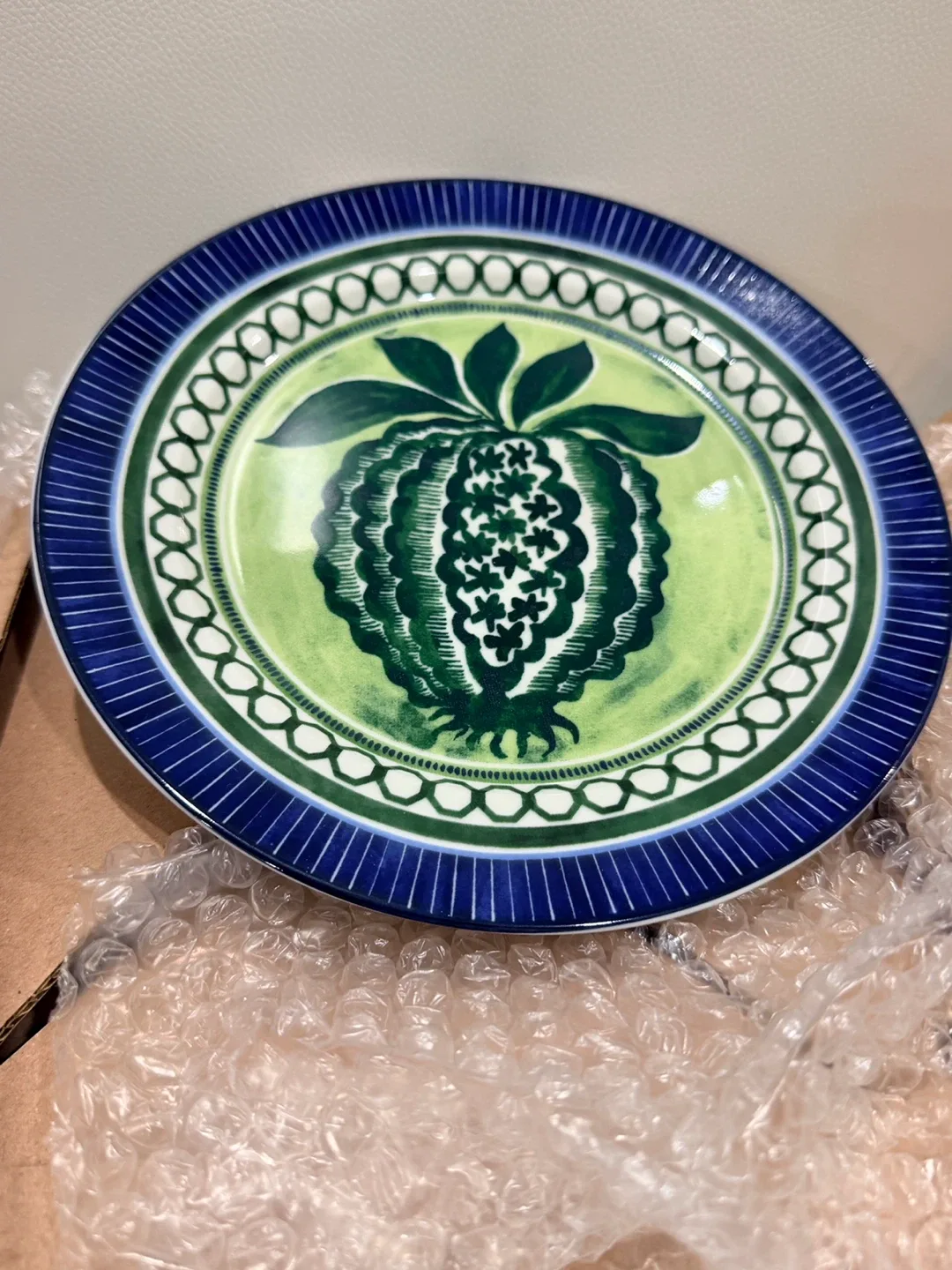 Holiday Gift- H&M Home Beata Mid Plate - Dark Green image indicator(2)