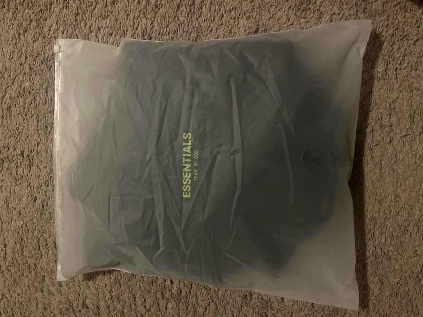 Essentials Fear of God Black Hoodie - New image indicator(2)