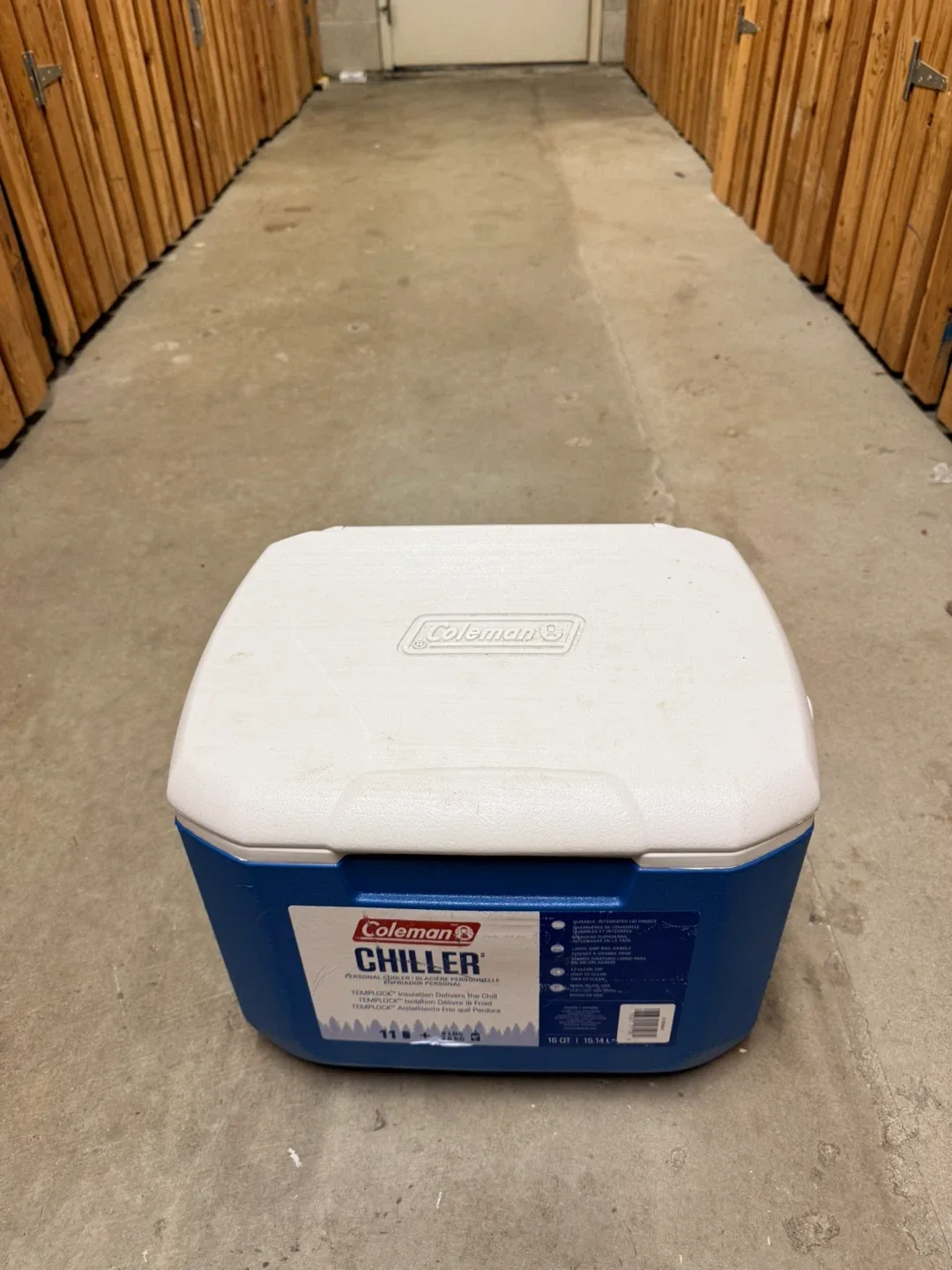 Coleman Chiller 16 Qt Cooler - Blue & White