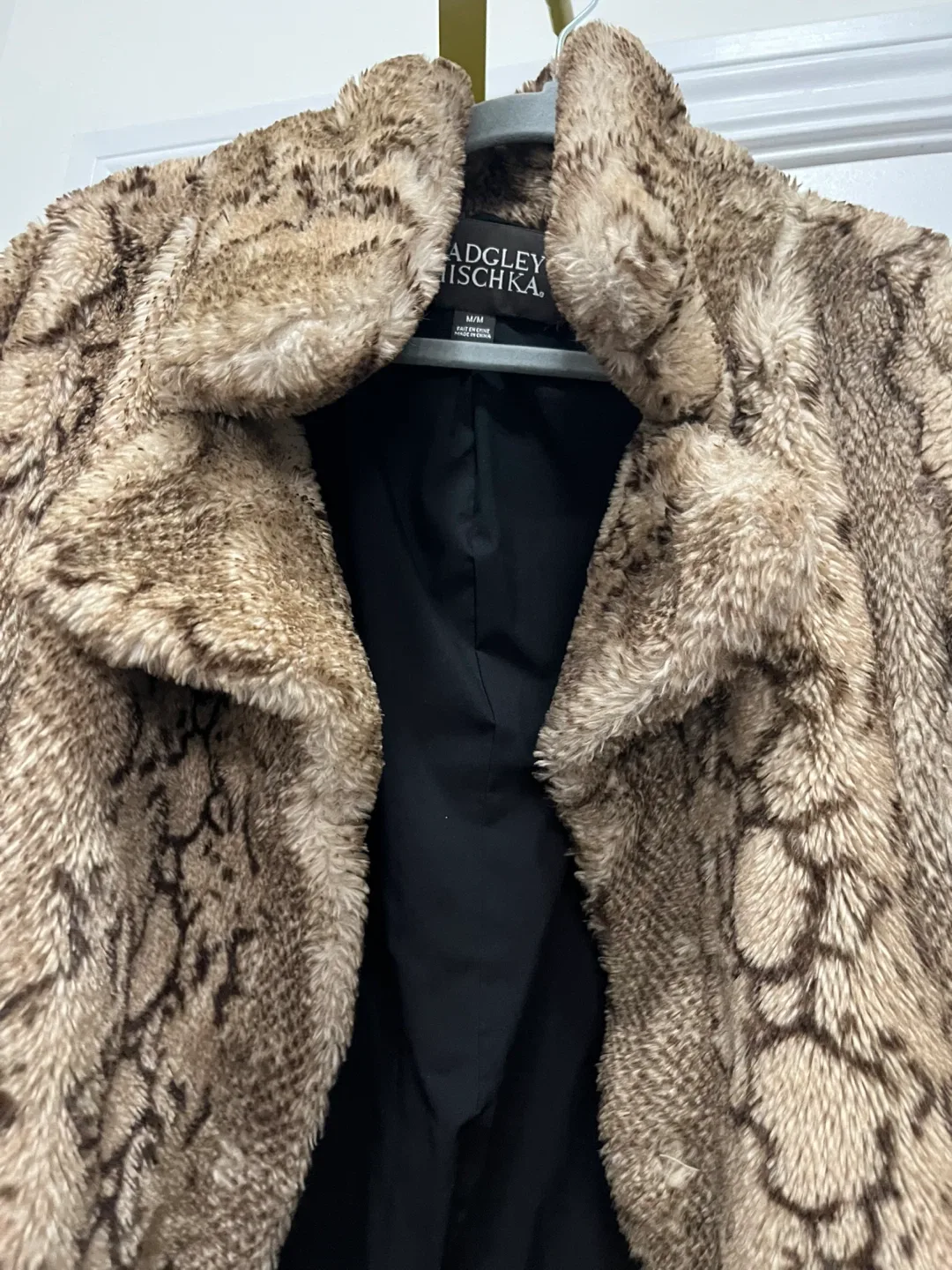 Badgley Mischka Faux Fur Coat - Size M/M image indicator(2)