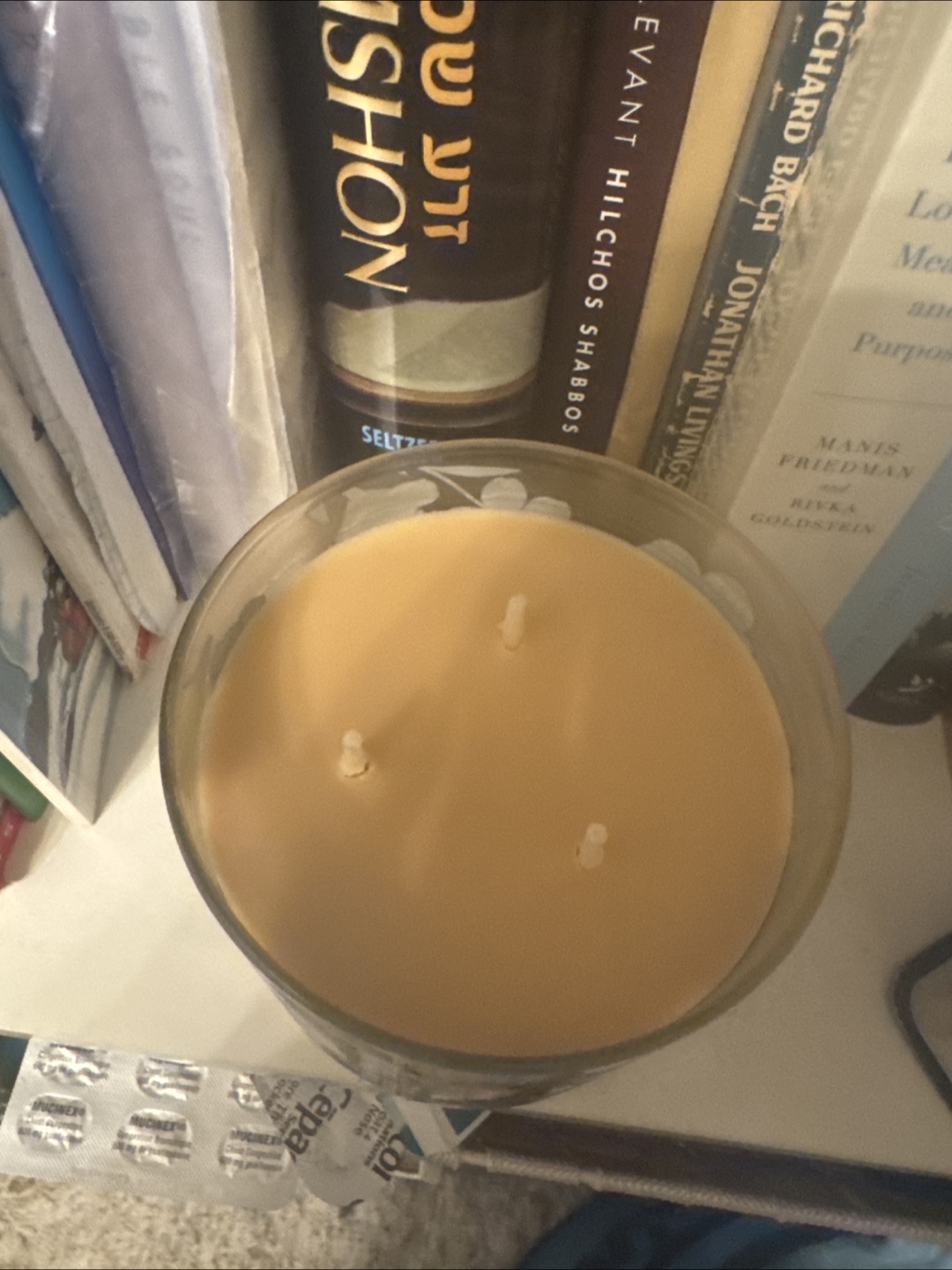 Bath & Body Works Almond Croissant Candle - photo 2