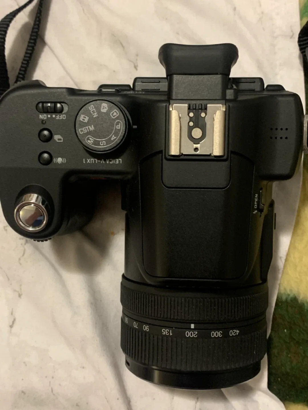 Leica V-LUX 1 Digital Camera image indicator(7)