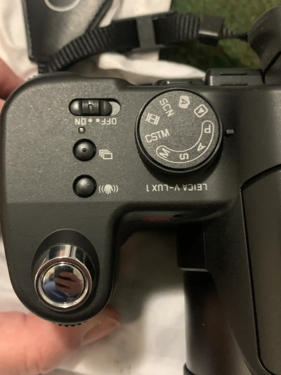 Leica V-LUX 1 Digital Camera image indicator(9)