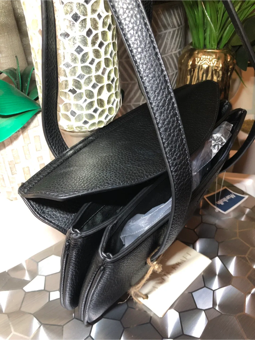 Antik Kraft Black Shoulder Bag image indicator(4)