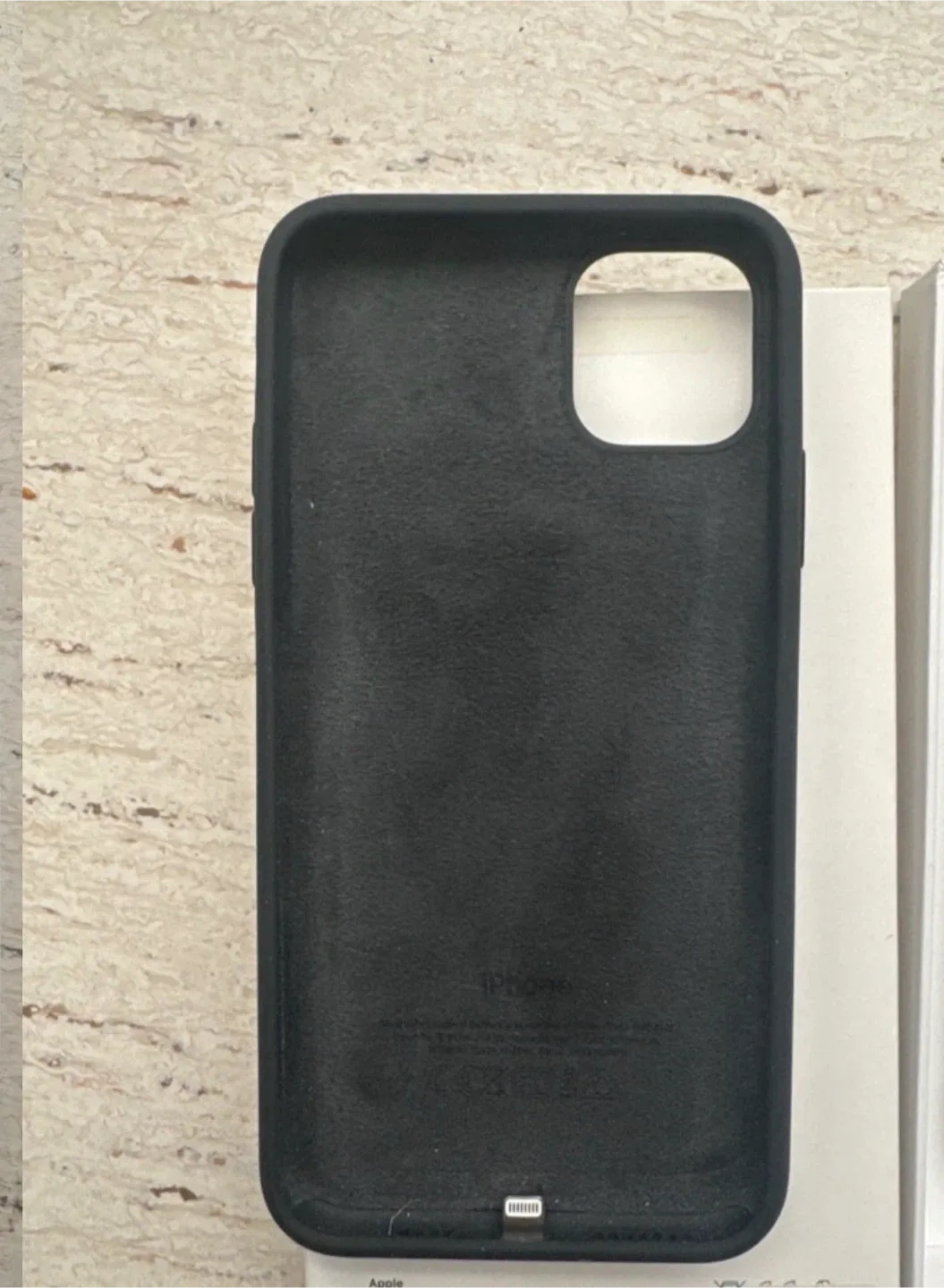 Apple iPhone 11 Pro Max Smart Battery Case image indicator(3)