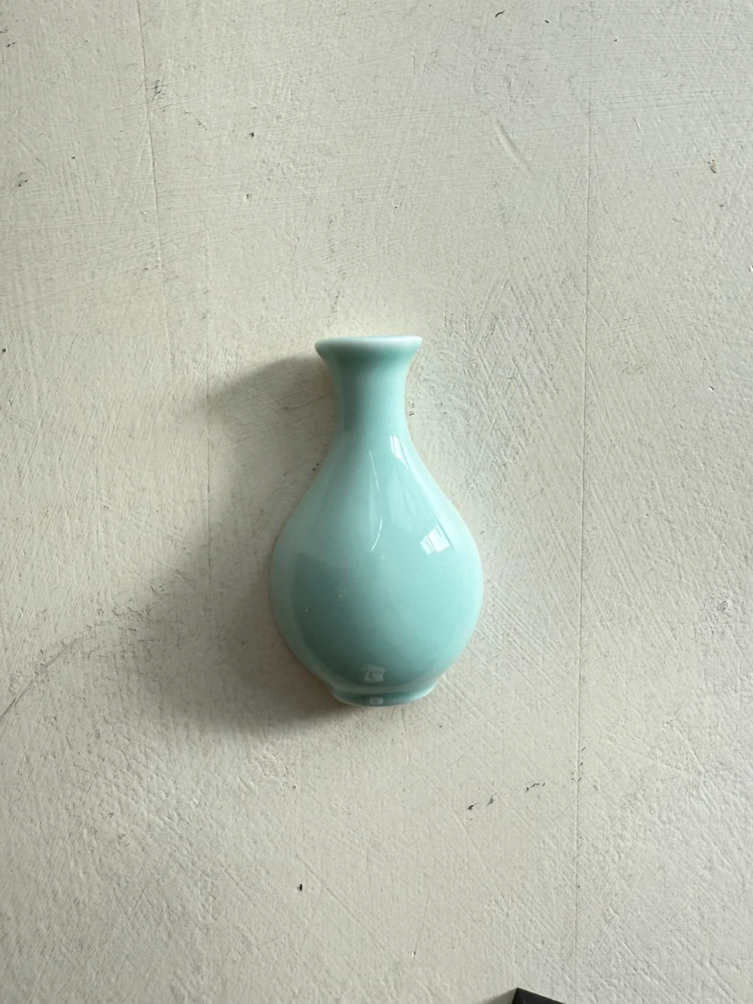 Tiny magnetic ceramic vase - photo 3