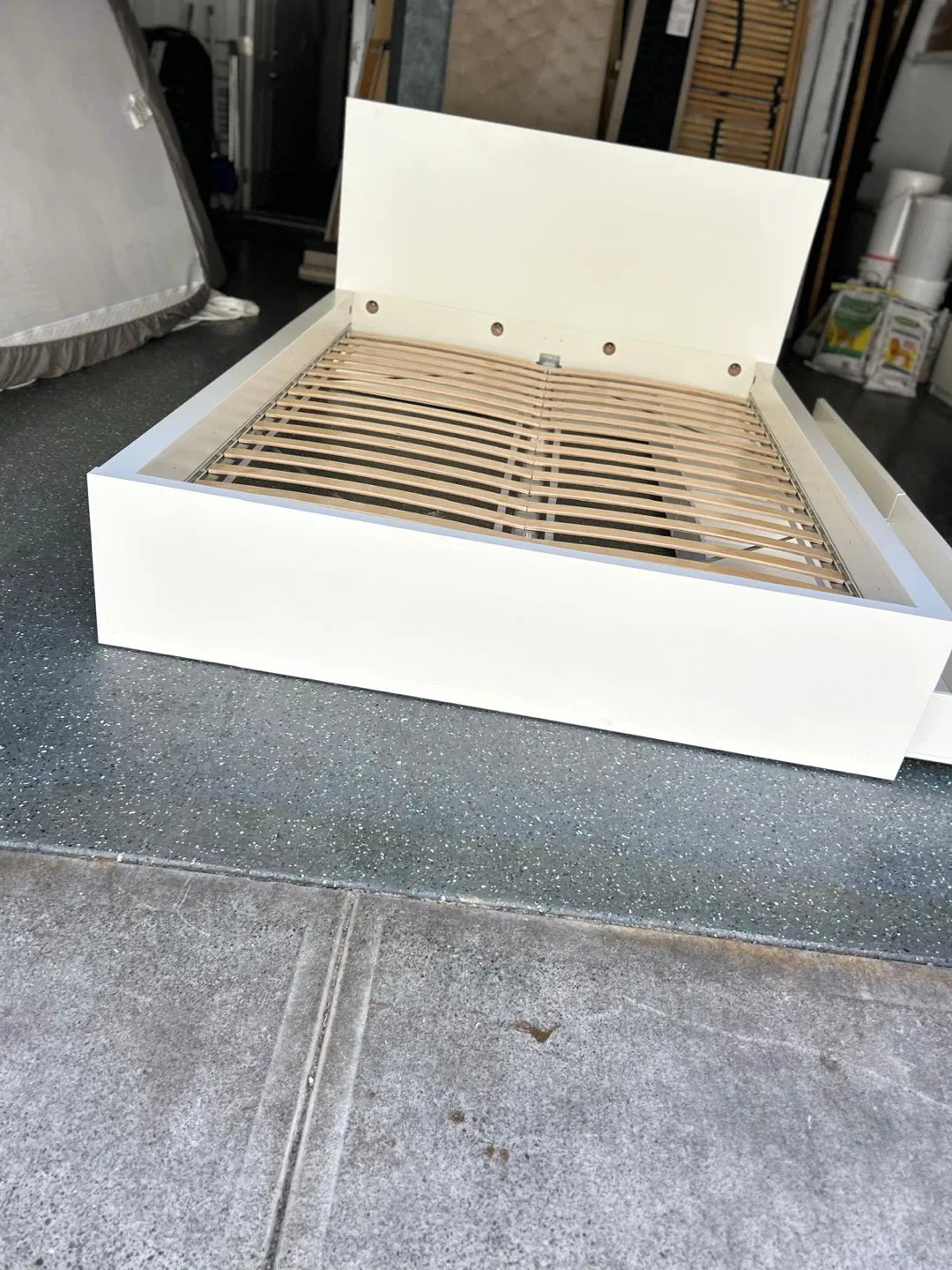 Queen White Bed Frame with Storage Drawer image indicator(3)