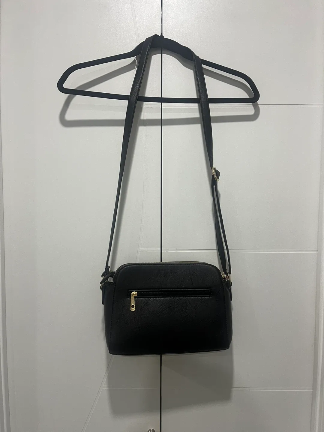 Black Crossbody Bag image indicator(2)