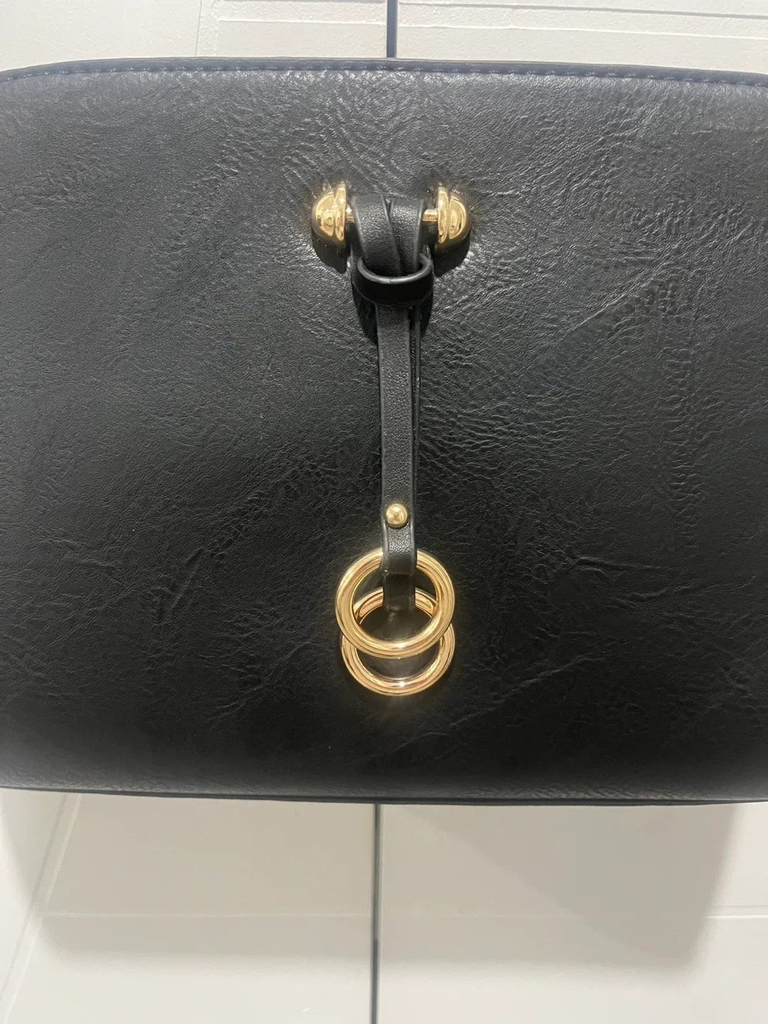 Black Crossbody Bag image indicator(3)