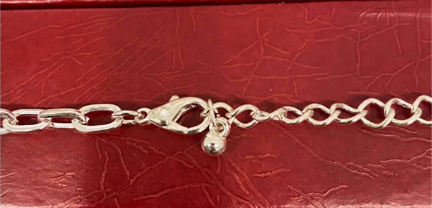 Silver Heart Chain Necklace image indicator(3)