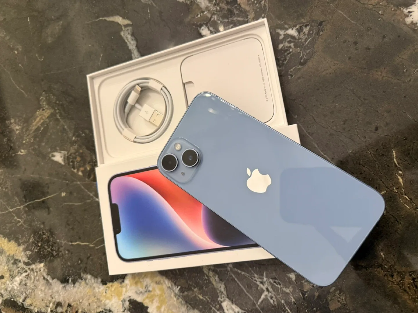 New iPhone 14 - Blue