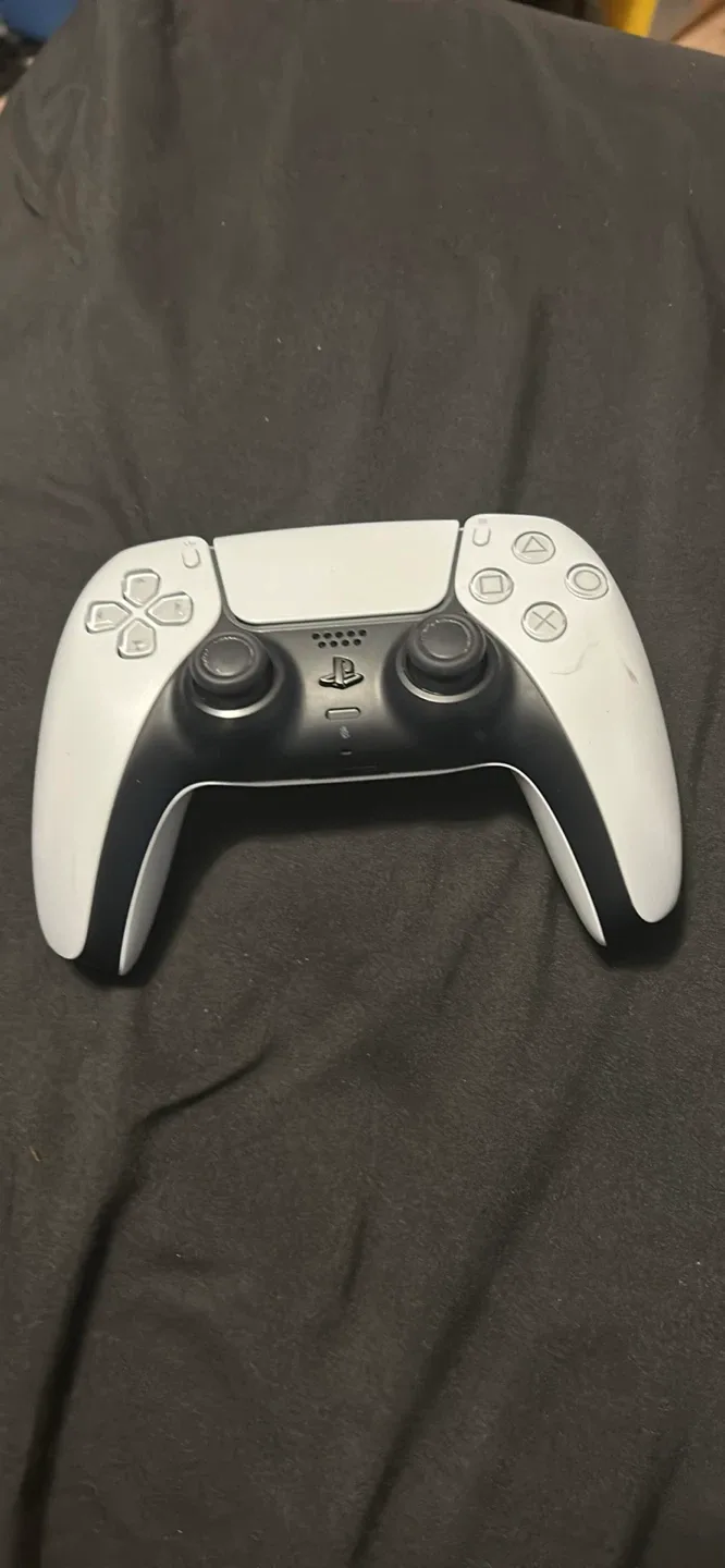 PlayStation 5 DualSense Controller