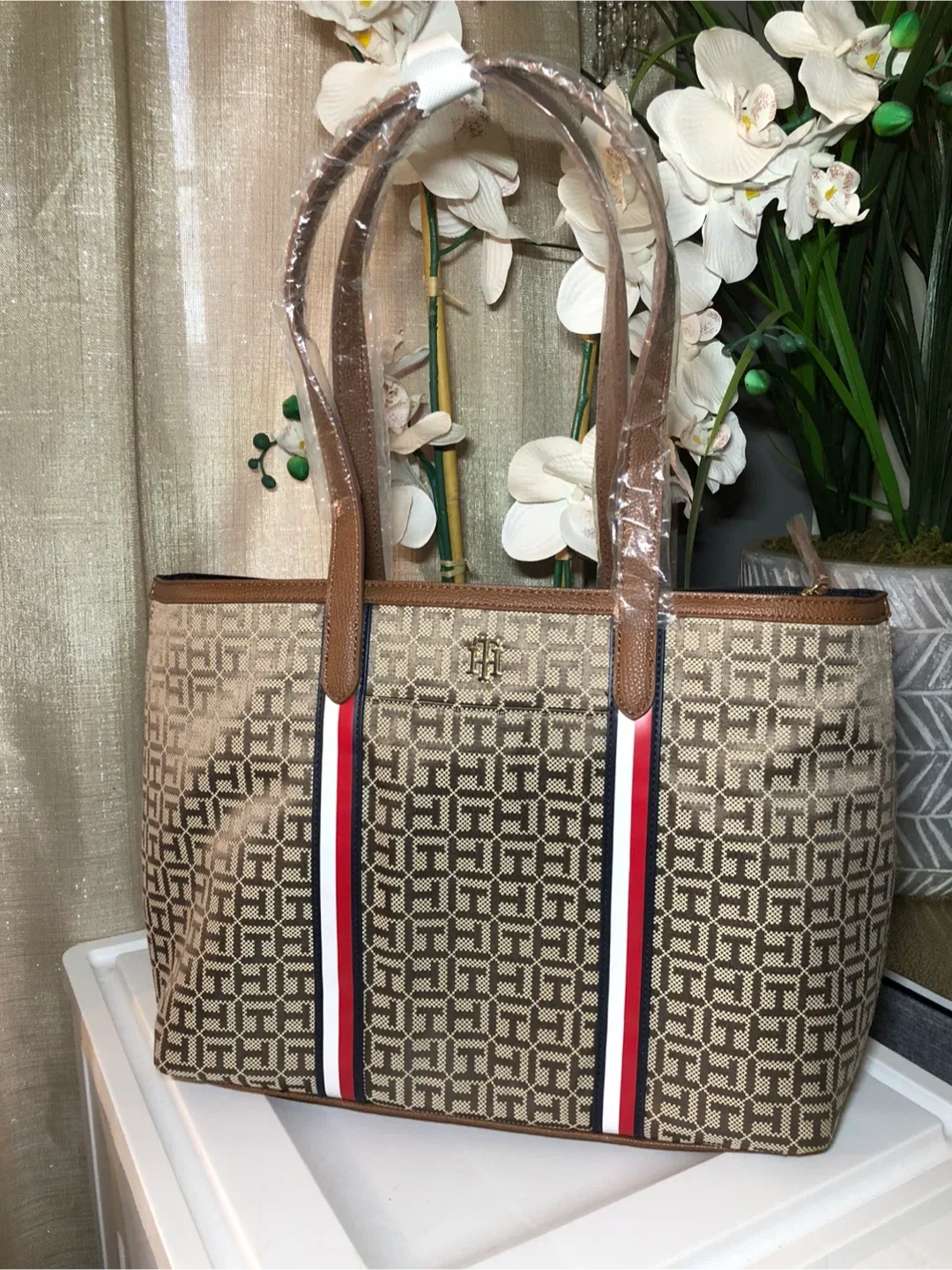 Tommy Hilfiger Tote Bag