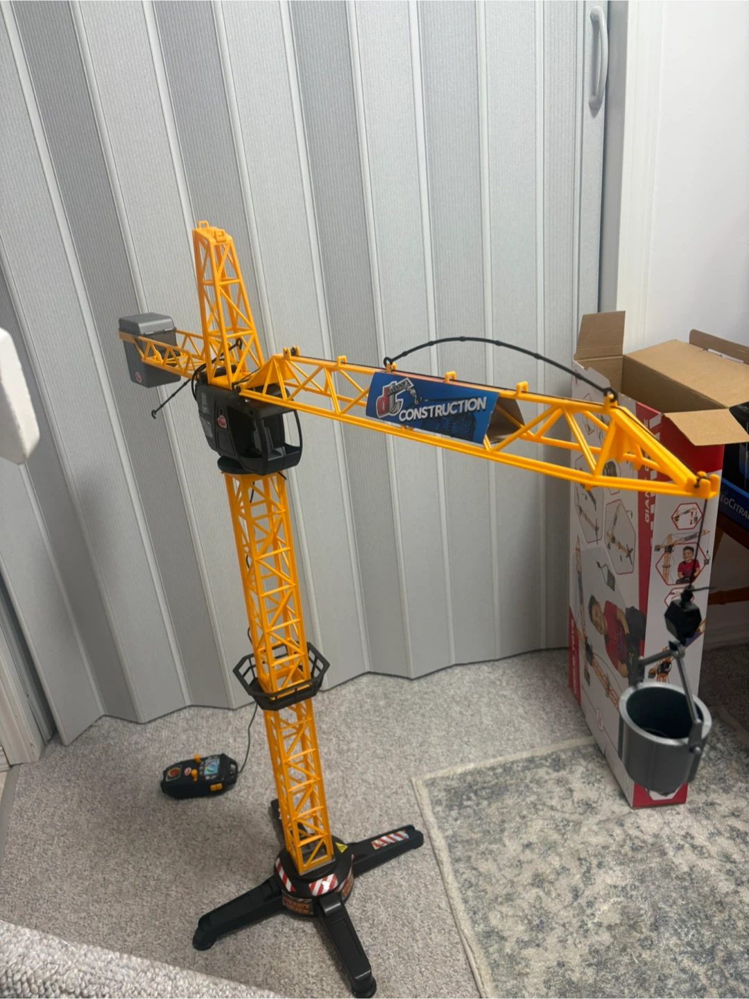 Driven Construction Crane Toy - photo 2