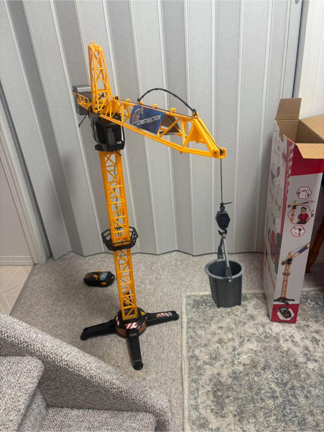 Driven Construction Crane Toy - photo 3