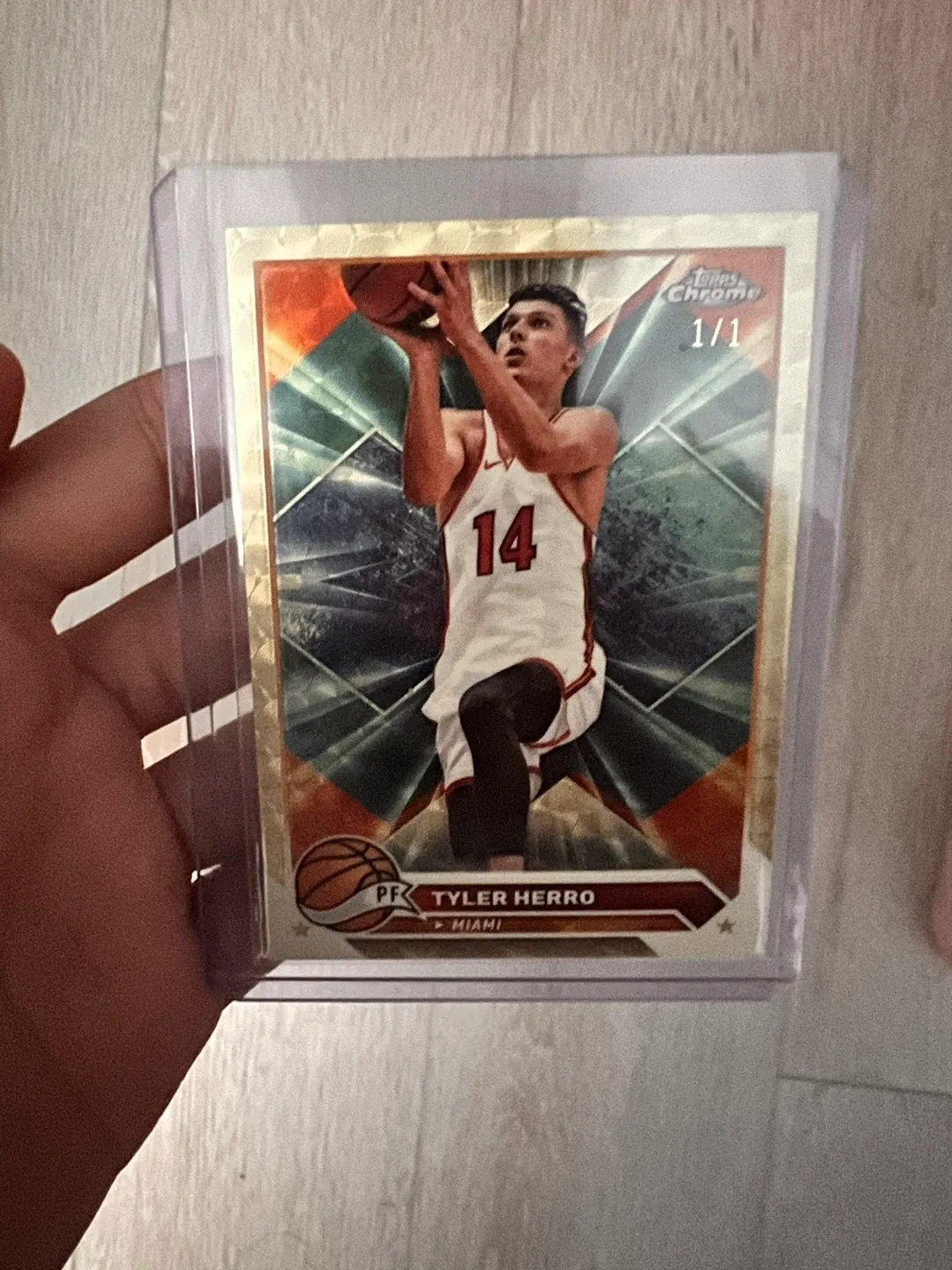Tyler Herro Topps Chrome 1/1 image indicator(2)