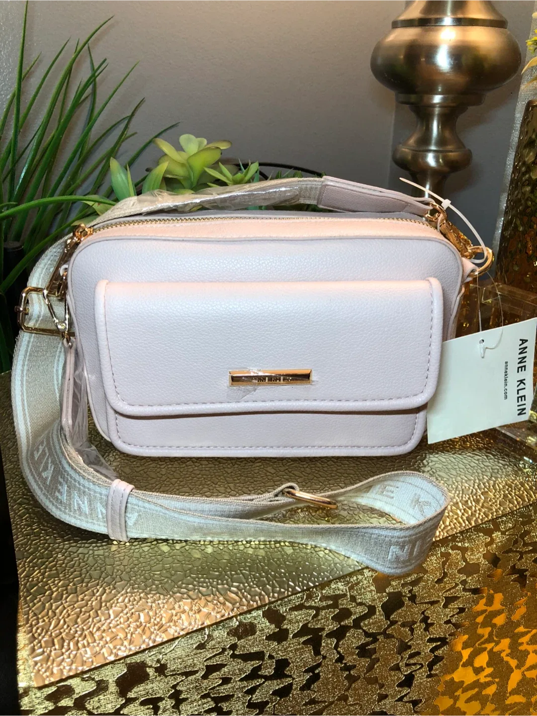 Anne Klein Dusty Pink Crossbody Bag - New with Tags! image indicator(8)