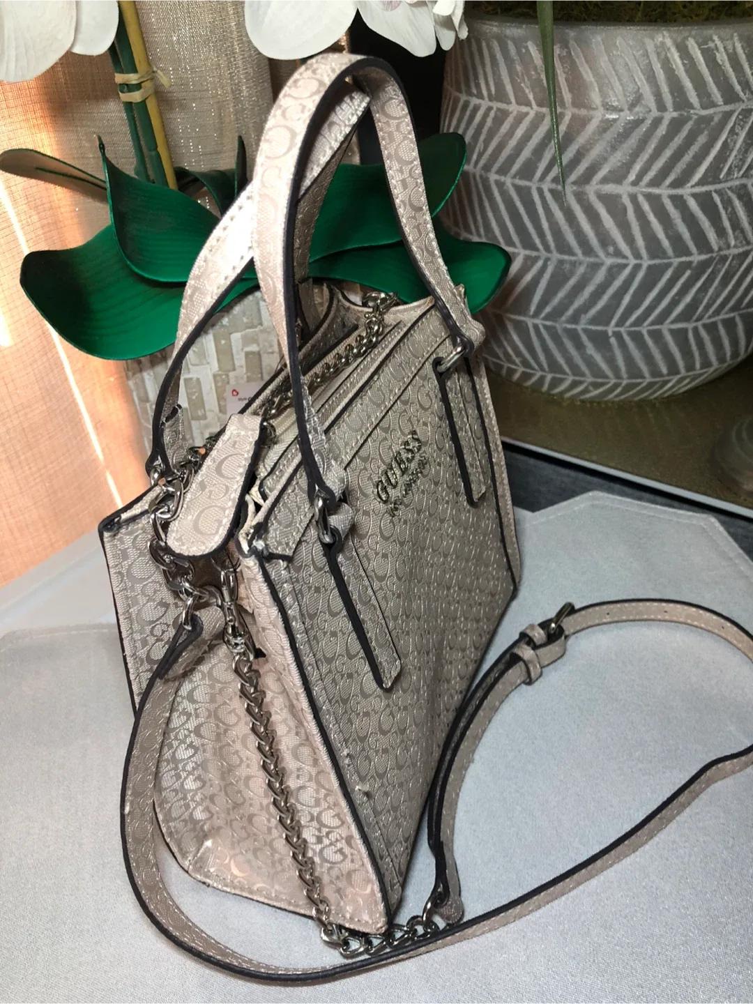 Guess Los Angeles Satchel Bag image indicator(5)