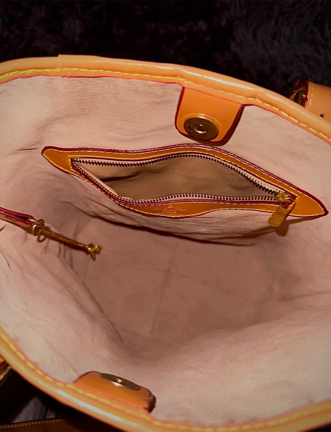 Louis Vuitton Monogram Brown Leather Tote Bag image indicator(3)