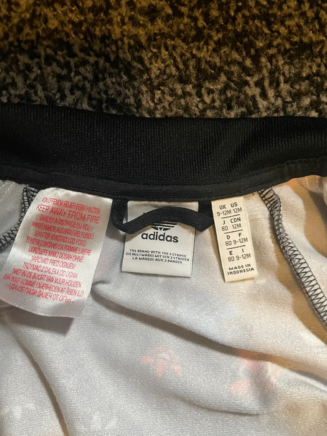 Adidas Tracksuit 9-12M image indicator(5)