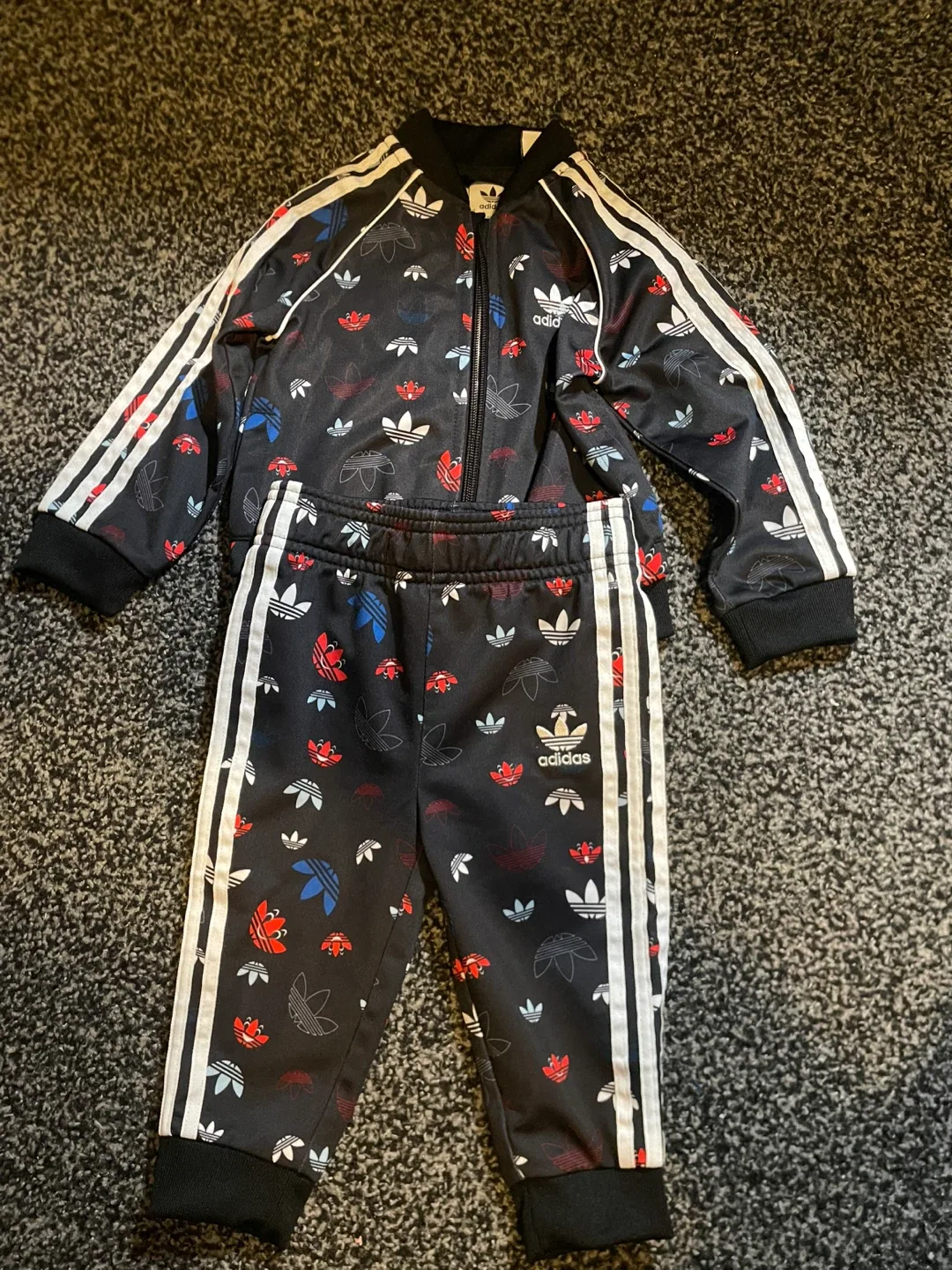 Adidas Tracksuit 9-12M