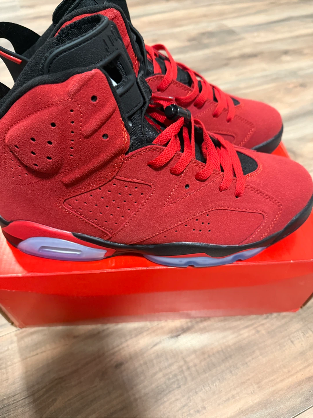 Air Jordan 6 Retro Red Oreo - photo 2