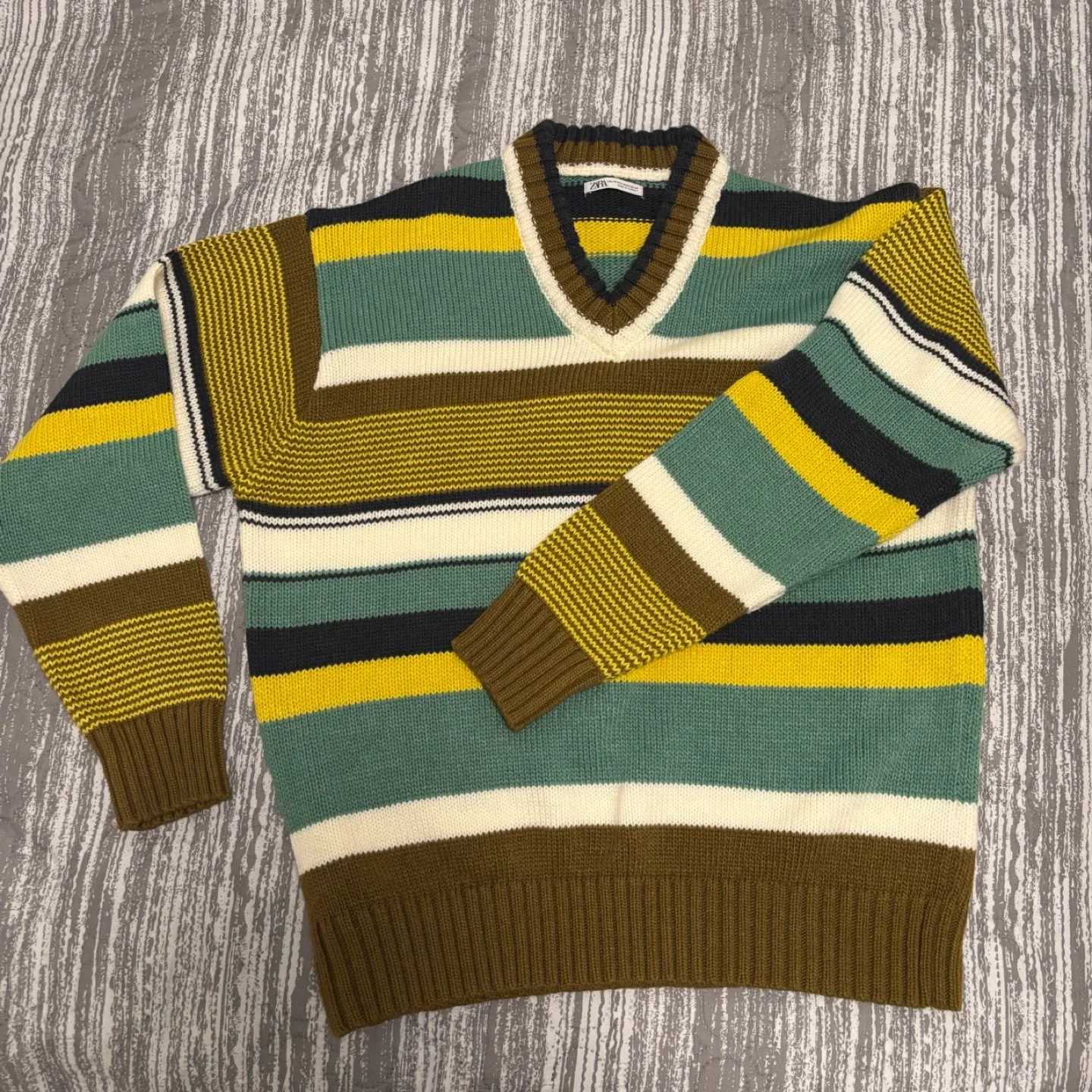 Zara Striped V-Neck Sweater - Size XL