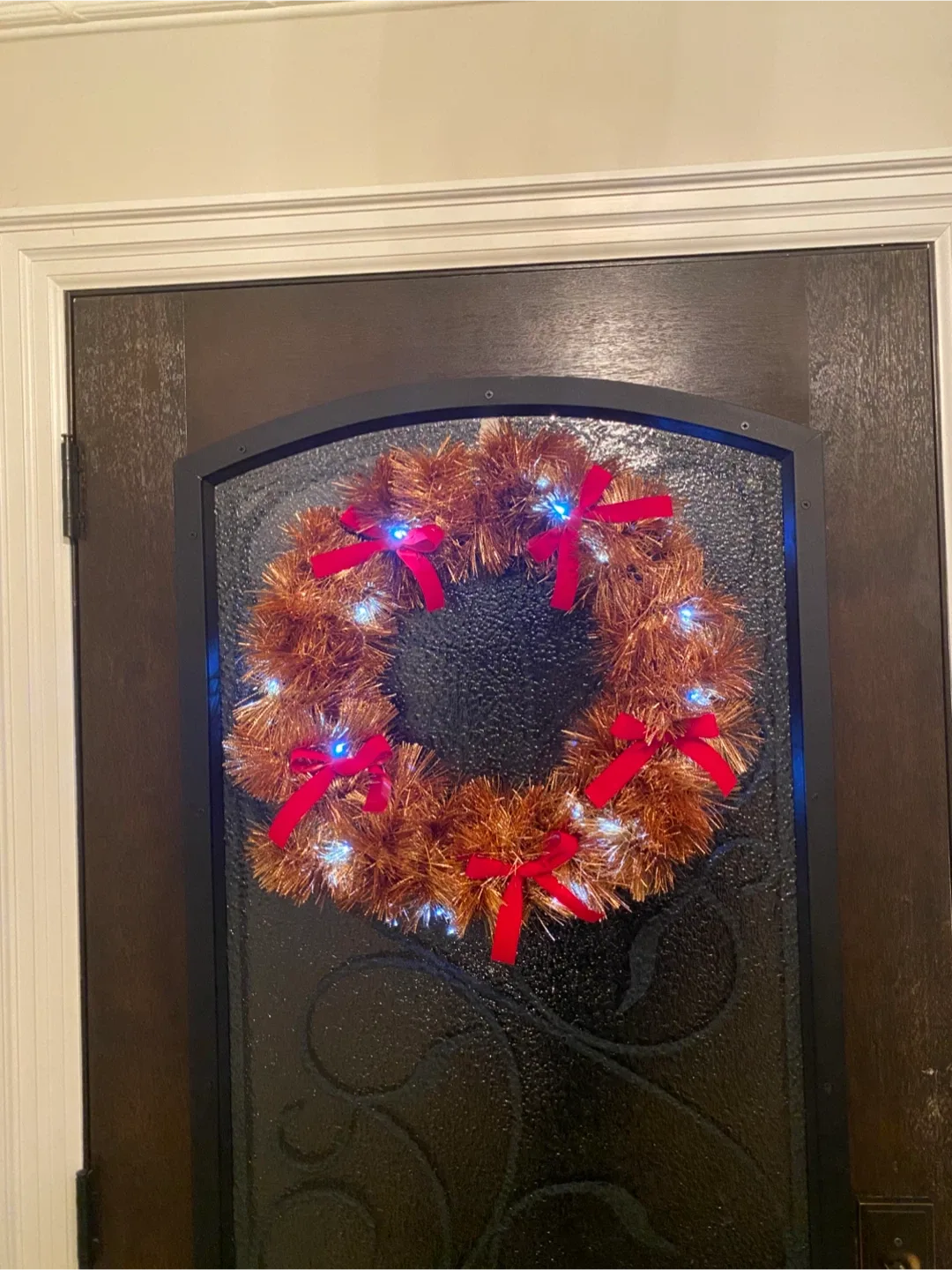 Pre-lit Christmas Wreath image indicator(3)